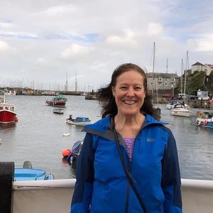 Meet your Posher, Lorraine